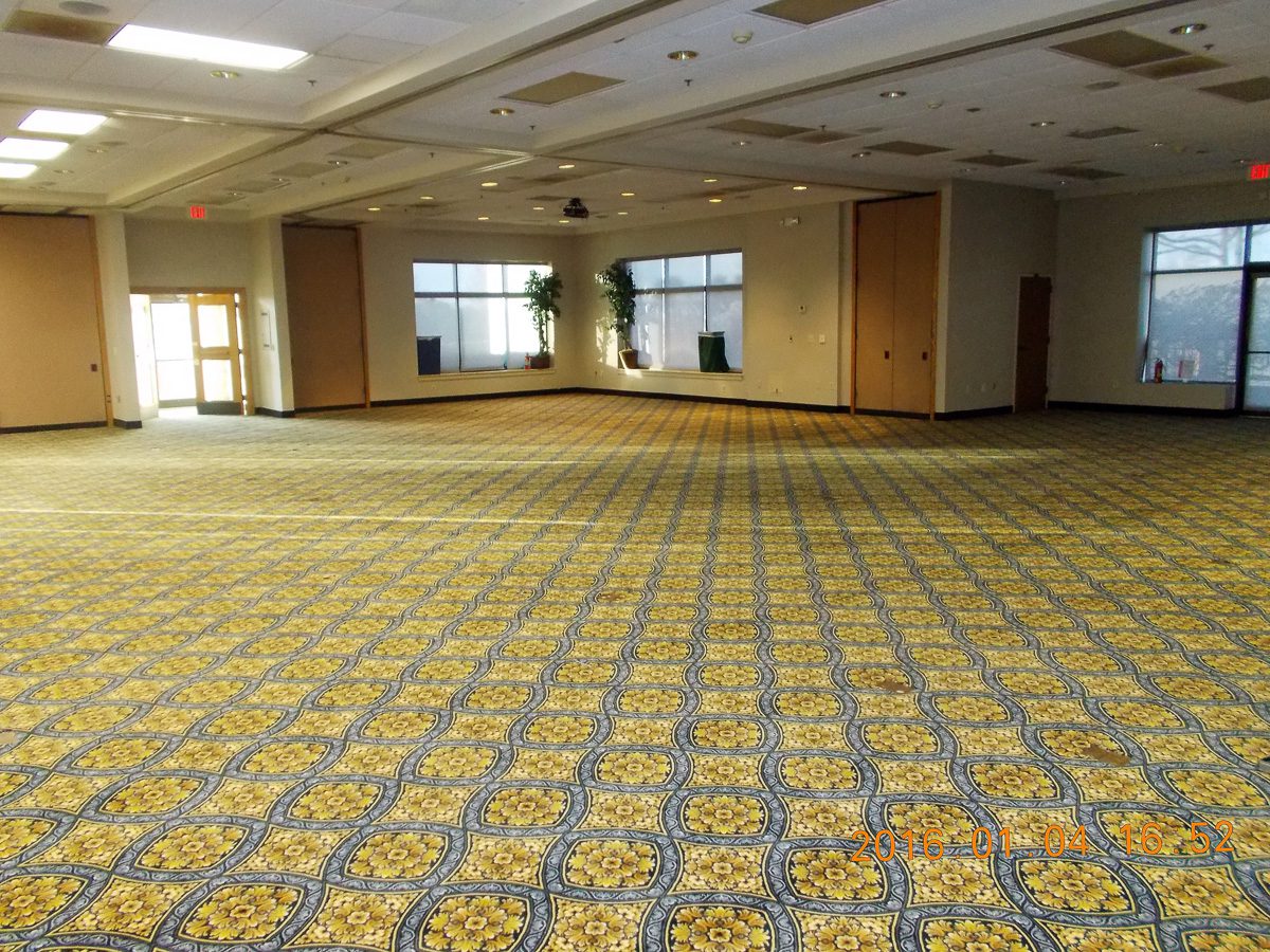 Large room with decorative flooring